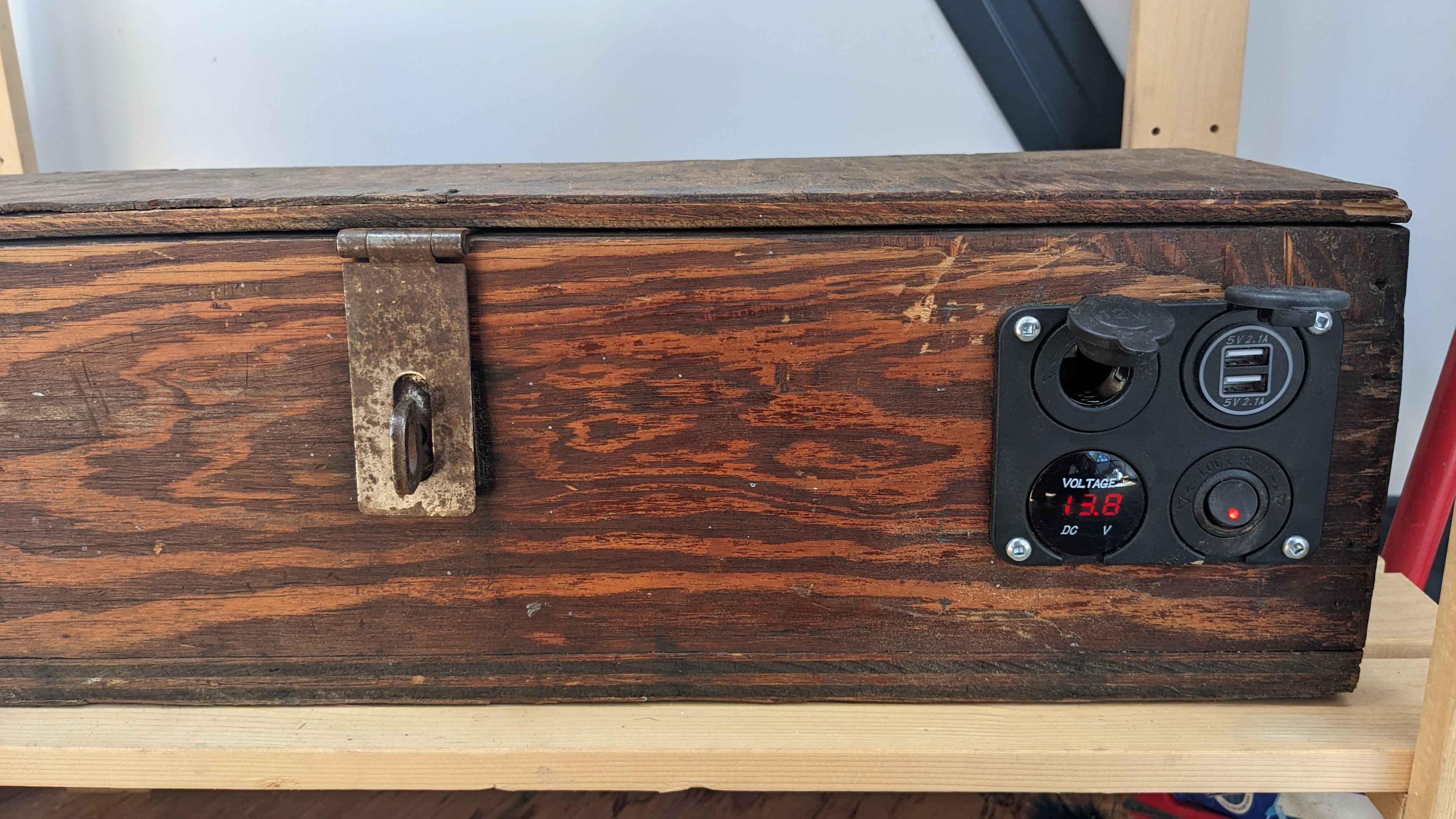 Wooden box power station for charging USB devices